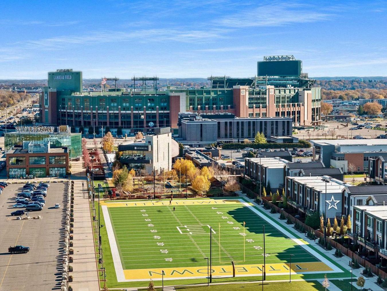 ASHWAUBENON, BROWN, 54304, United States, 2 Bedrooms Bedrooms, ,3 BathroomsBathrooms,Residential,For Sale,1995213