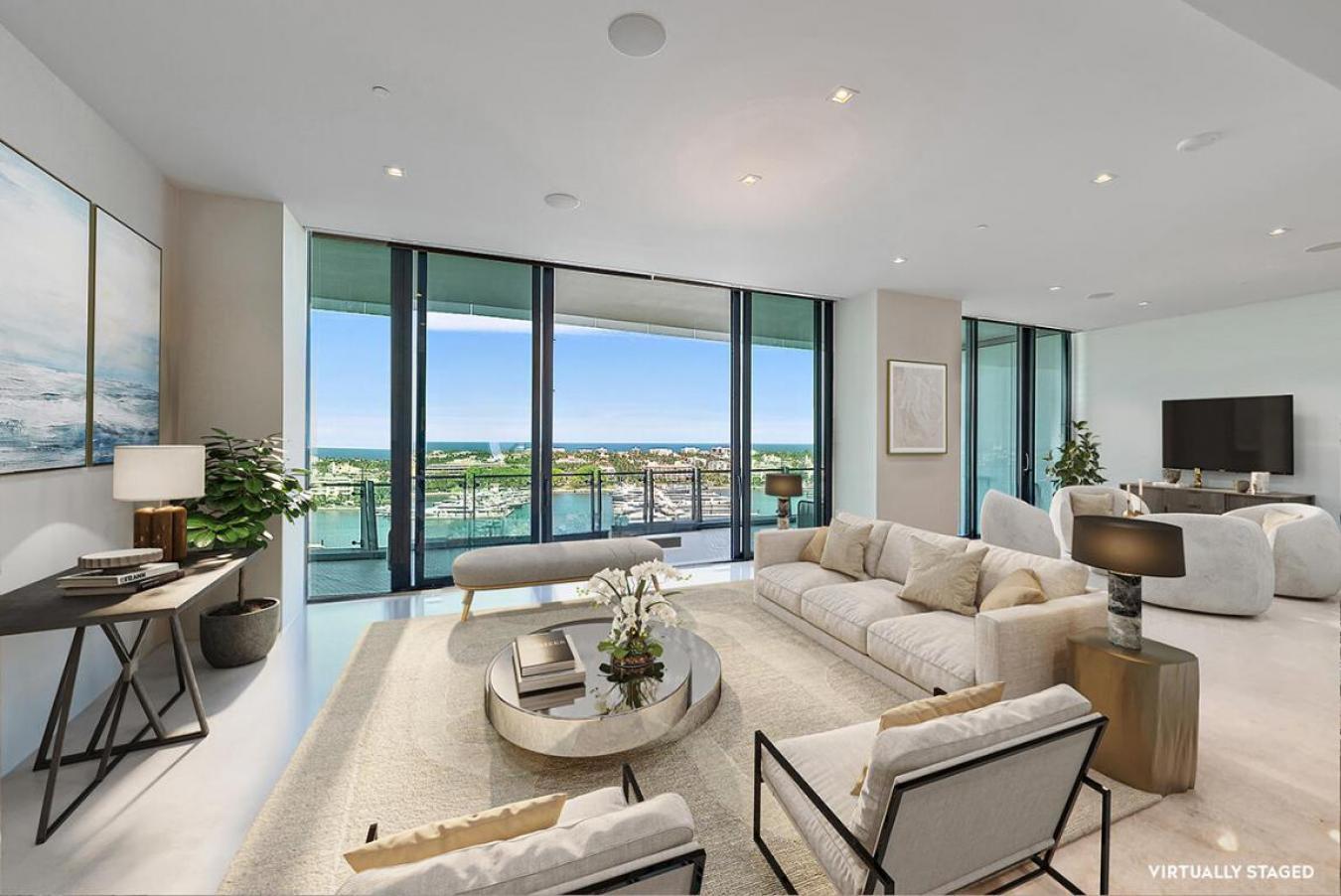 West Palm Beach, Florida, 33401, United States, 3 Bedrooms Bedrooms, ,4 BathroomsBathrooms,Residential,For Sale,1995212