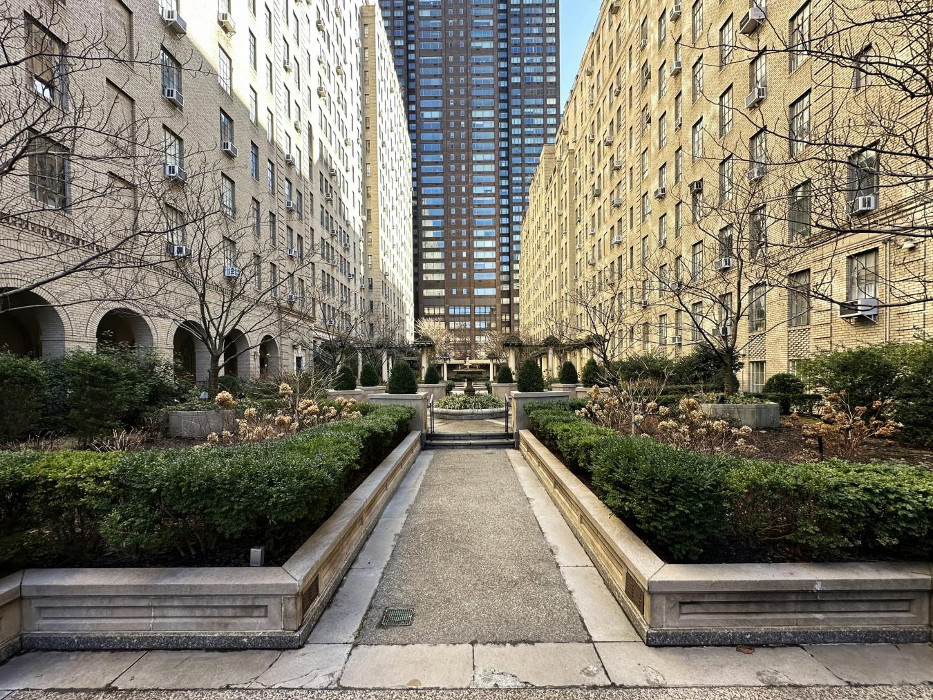 New York, New York, 10019, United States, 2 Bedrooms Bedrooms, ,2 BathroomsBathrooms,Residential,For Sale,1995201