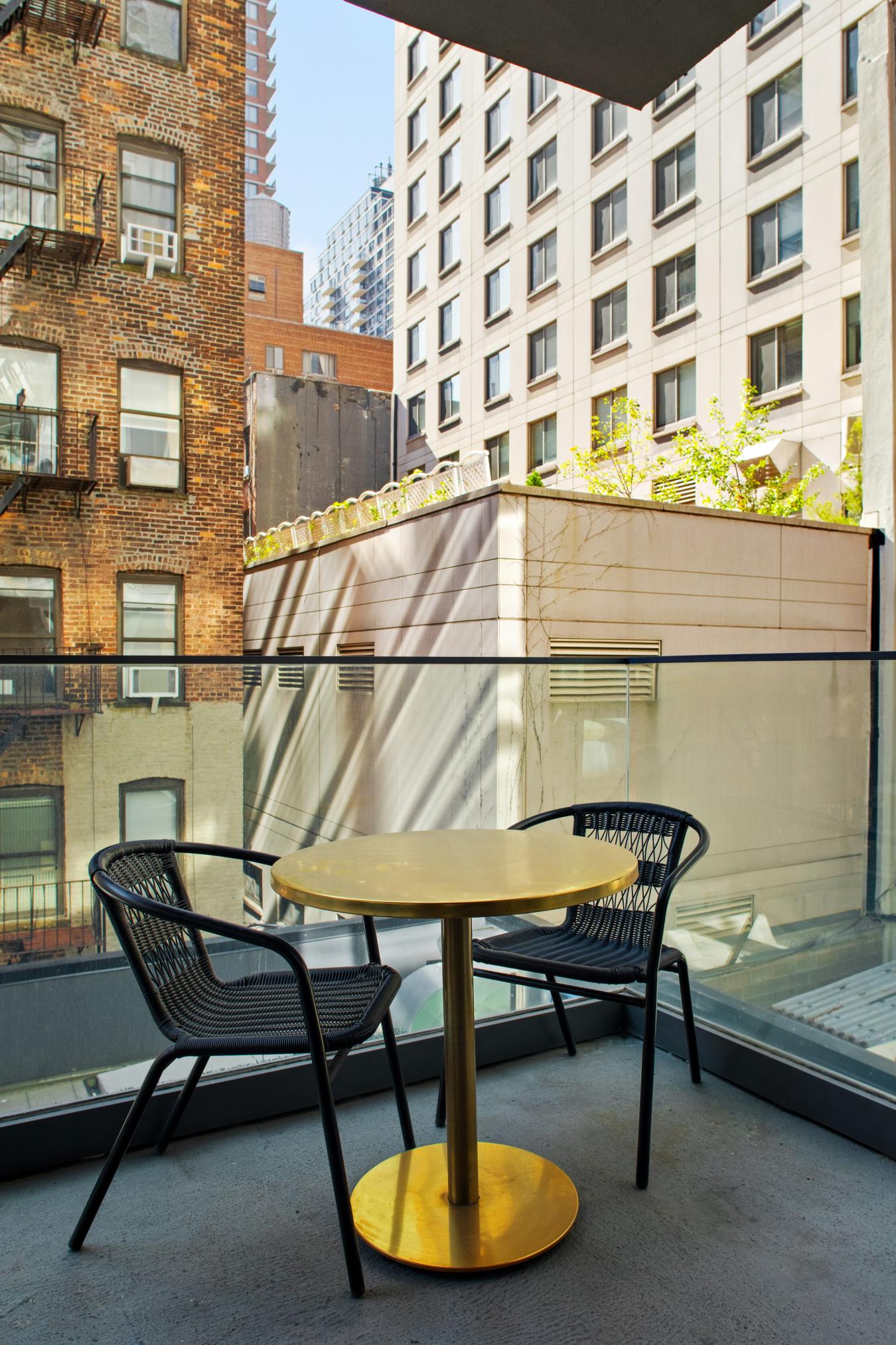 New York, New York, 10128, United States, 2 Bedrooms Bedrooms, ,2 BathroomsBathrooms,Residential,For Sale,1995197