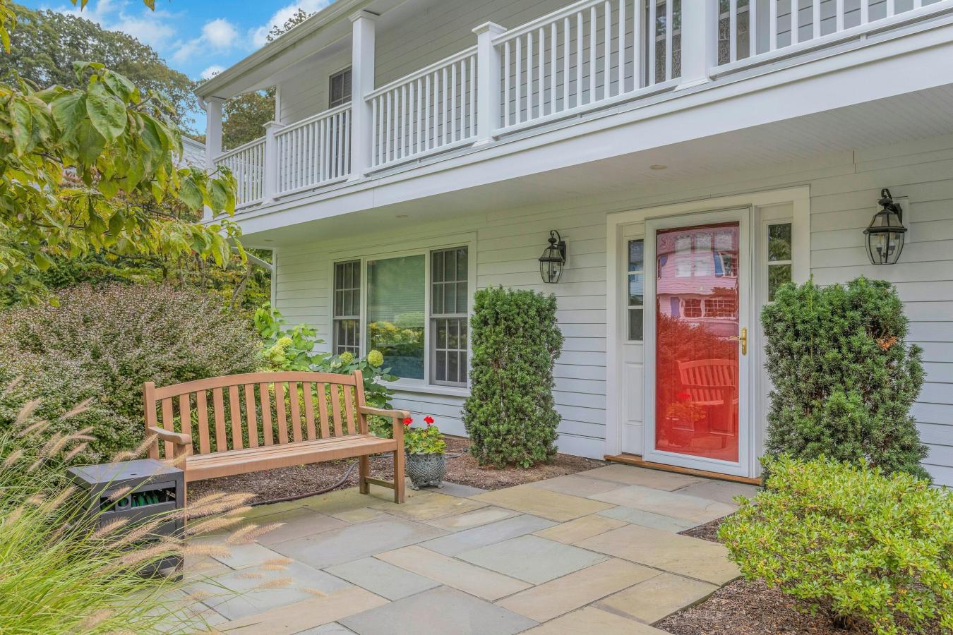 New Canaan, Connecticut, 06840, United States, 4 Bedrooms Bedrooms, ,2 BathroomsBathrooms,Residential,For Sale,1995194