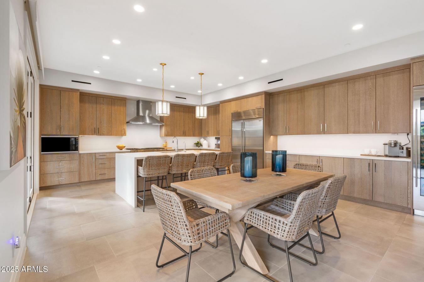 Paradise Valley, Maricopa, 85253, United States, 3 Bedrooms Bedrooms, ,3 BathroomsBathrooms,Residential,For Sale,1995521