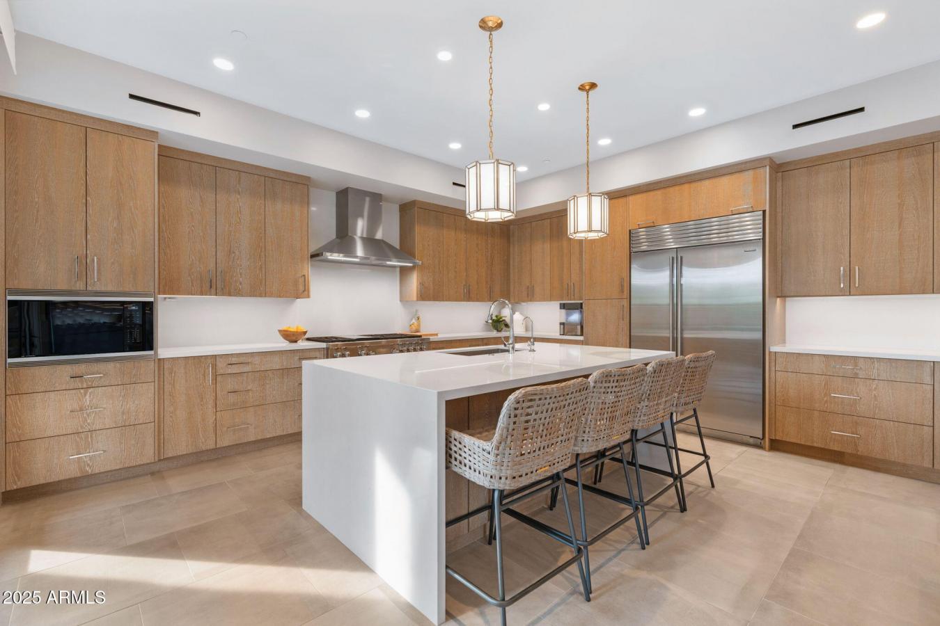 Paradise Valley, Maricopa, 85253, United States, 3 Bedrooms Bedrooms, ,3 BathroomsBathrooms,Residential,For Sale,1995521
