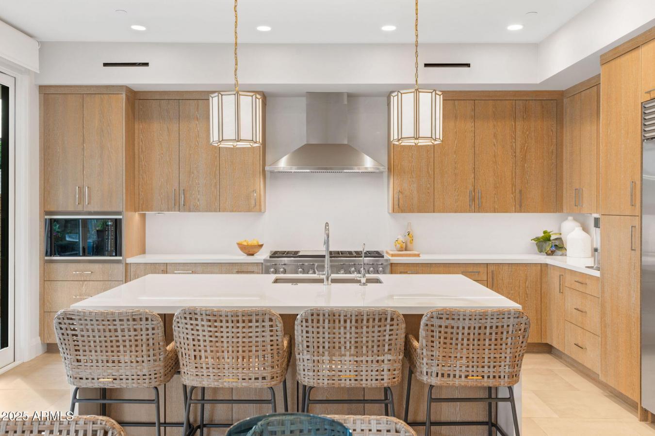 Paradise Valley, Maricopa, 85253, United States, 3 Bedrooms Bedrooms, ,3 BathroomsBathrooms,Residential,For Sale,1995521