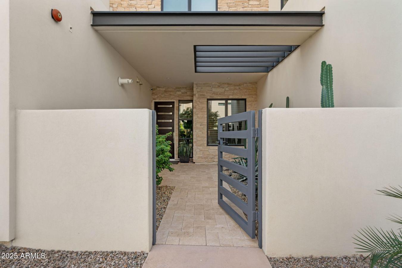 Paradise Valley, Maricopa, 85253, United States, 3 Bedrooms Bedrooms, ,3 BathroomsBathrooms,Residential,For Sale,1995521