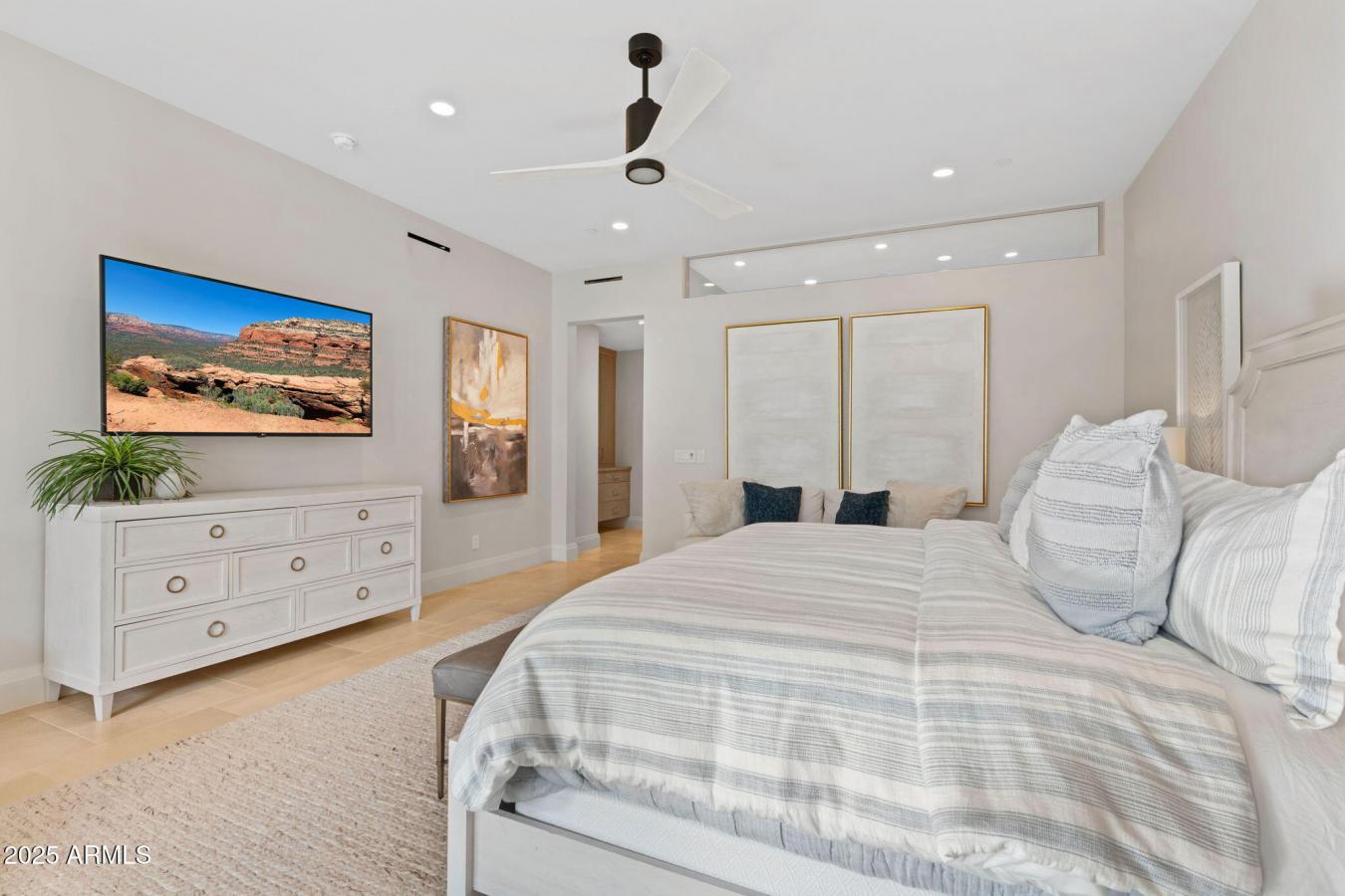 Paradise Valley, Maricopa, 85253, United States, 3 Bedrooms Bedrooms, ,3 BathroomsBathrooms,Residential,For Sale,1995521