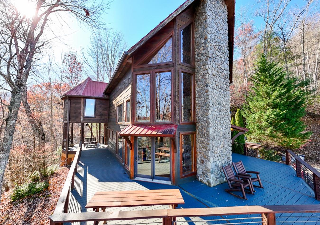 Robbinsville (Graham), Graham, 28771, United States, 2 Bedrooms Bedrooms, ,1 BathroomBathrooms,Residential,For Sale,1995519