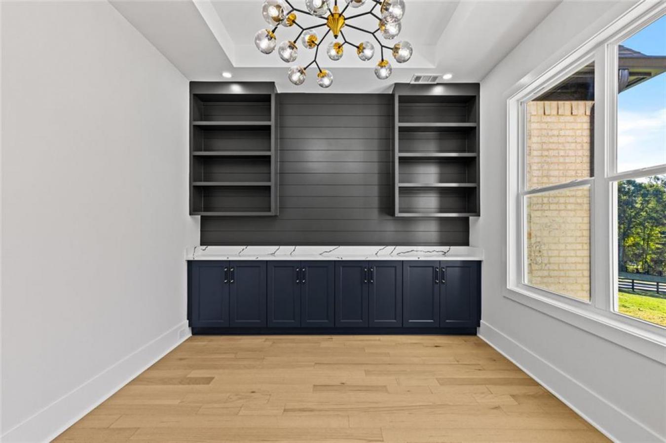 Loganville, Walton - GA, 30052, United States, 5 Bedrooms Bedrooms, ,5 BathroomsBathrooms,Residential,For Sale,1995518