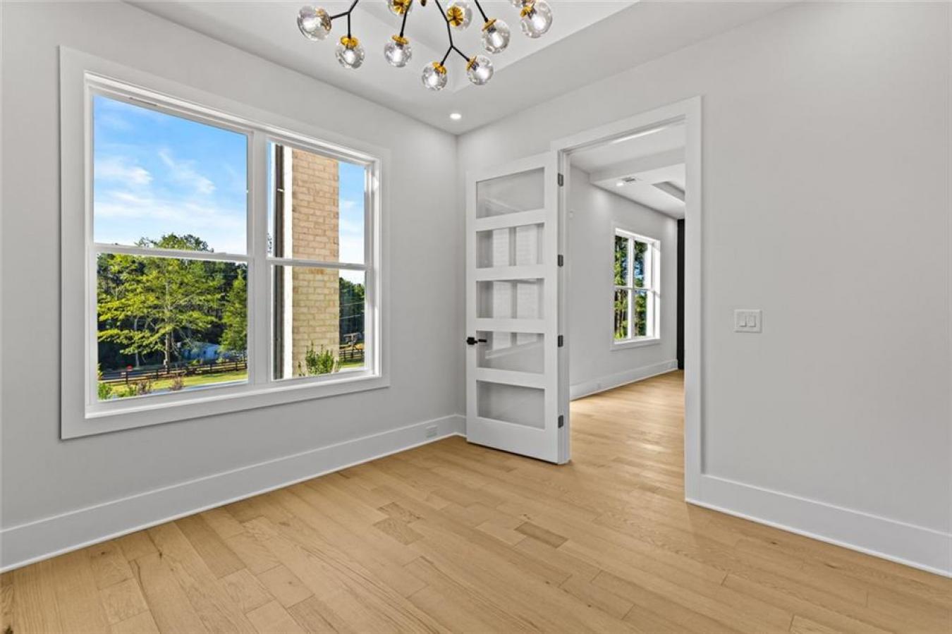 Loganville, Walton - GA, 30052, United States, 5 Bedrooms Bedrooms, ,5 BathroomsBathrooms,Residential,For Sale,1995518