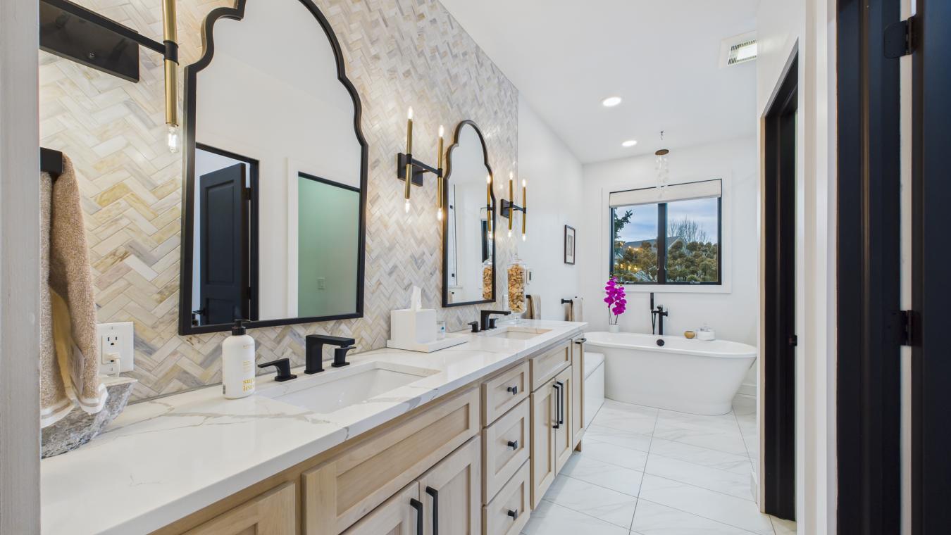 Sioux Falls, Lincoln, 57108, United States, 4 Bedrooms Bedrooms, ,3 BathroomsBathrooms,Residential,For Sale,1995512