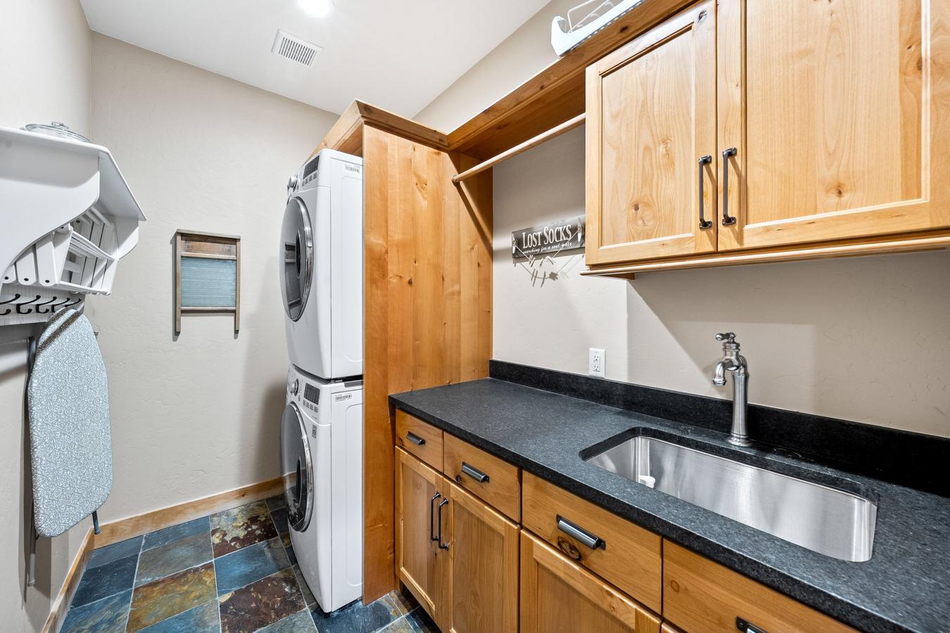 Frisco, Summit, 80443, United States, 4 Bedrooms Bedrooms, ,4 BathroomsBathrooms,Residential,For Sale,1995516