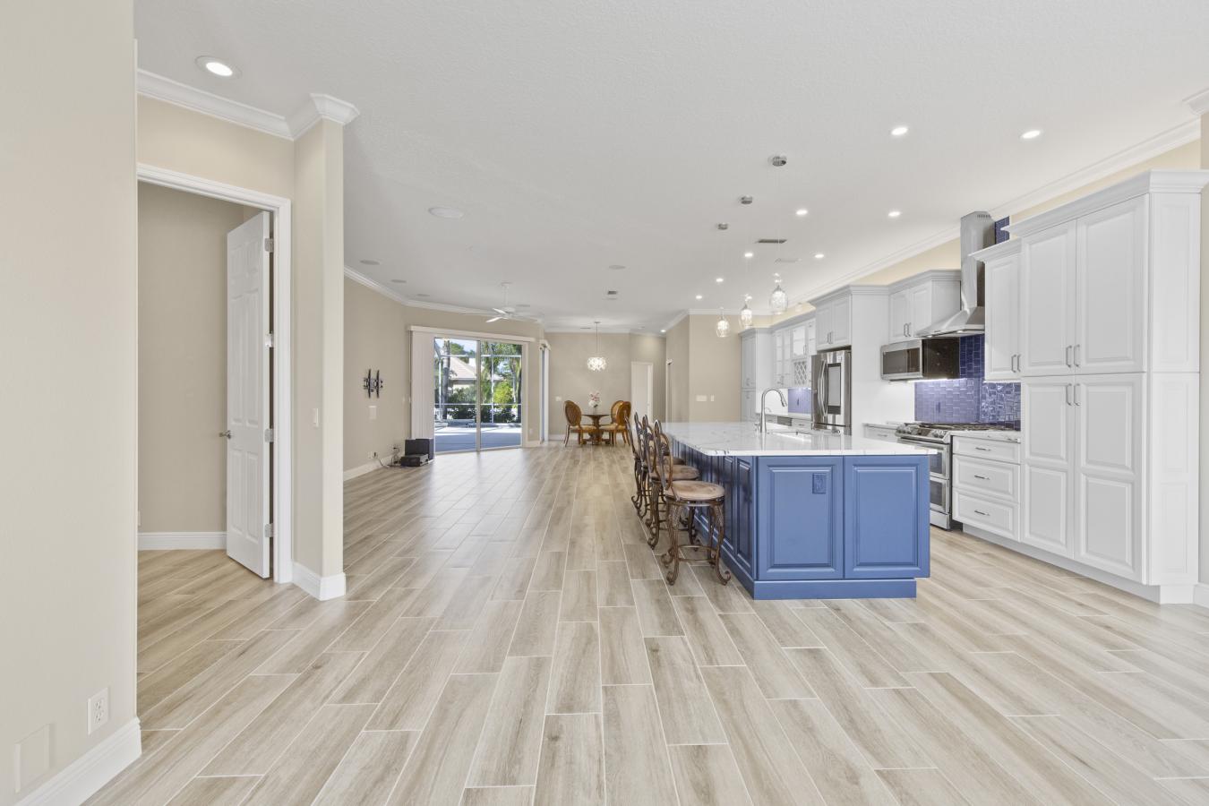 Bradenton, Manatee, 34208, United States, 3 Bedrooms Bedrooms, ,2 BathroomsBathrooms,Residential,For Sale,1995515