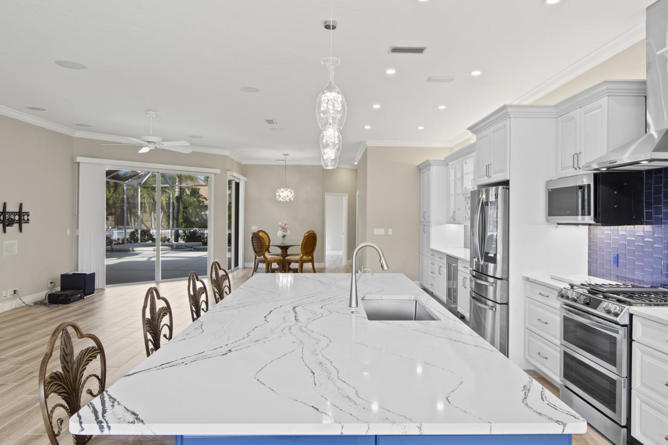 Bradenton, Manatee, 34208, United States, 3 Bedrooms Bedrooms, ,2 BathroomsBathrooms,Residential,For Sale,1995515