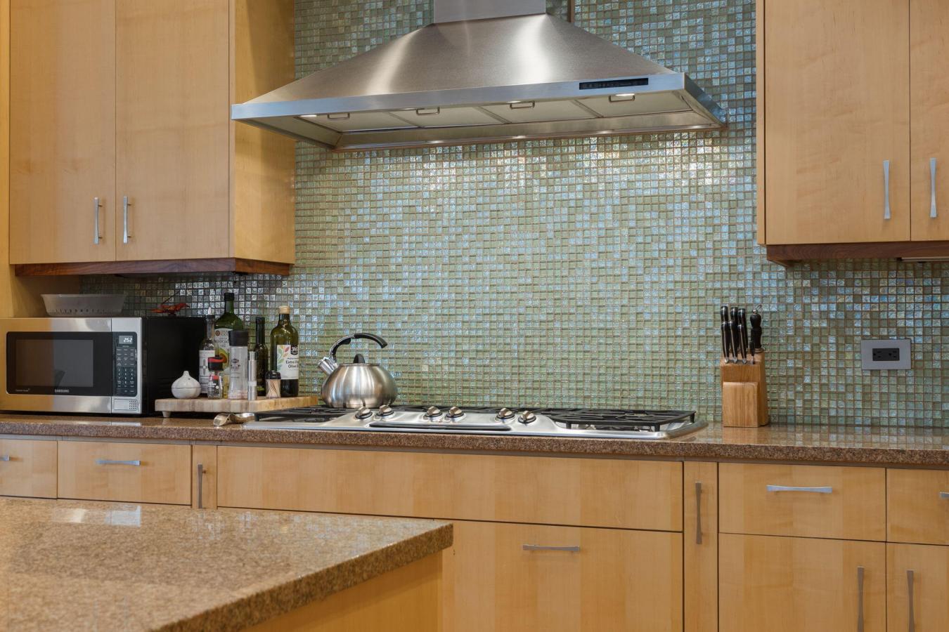 Albuquerque, Bernalillo, 87122, United States, 6 Bedrooms Bedrooms, ,4 BathroomsBathrooms,Residential,For Sale,1995514