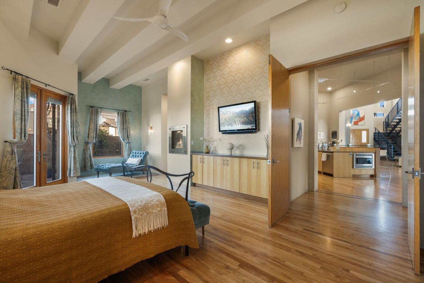 Albuquerque, Bernalillo, 87122, United States, 6 Bedrooms Bedrooms, ,4 BathroomsBathrooms,Residential,For Sale,1995514