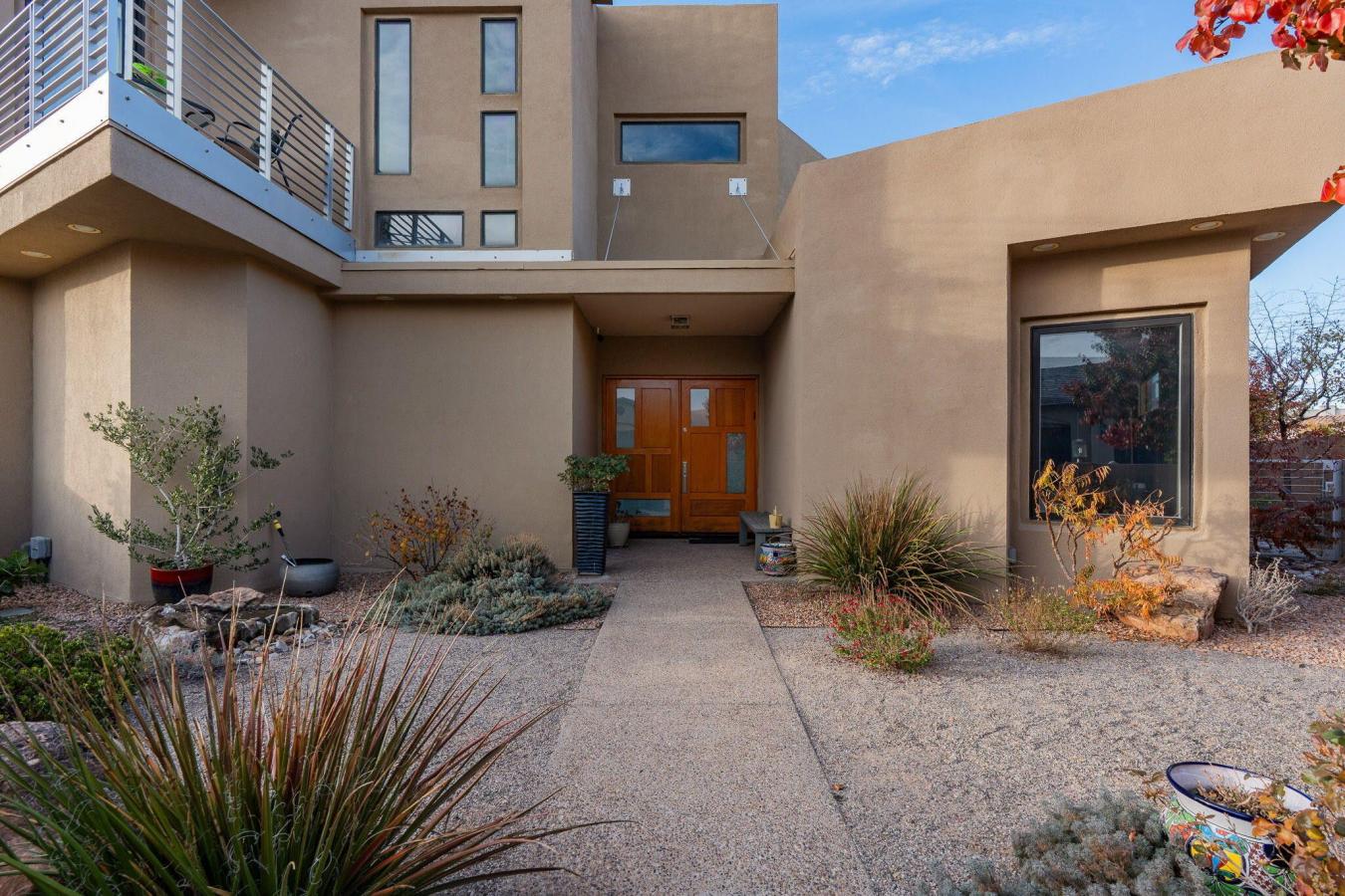 Albuquerque, Bernalillo, 87122, United States, 6 Bedrooms Bedrooms, ,4 BathroomsBathrooms,Residential,For Sale,1995514