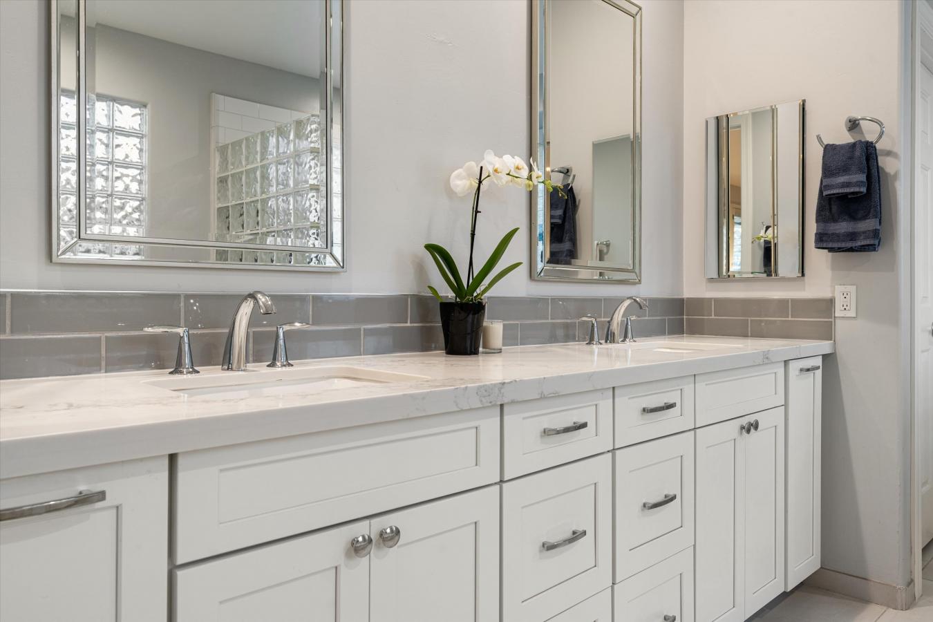 Scottsdale, Maricopa, 85260, United States, 4 Bedrooms Bedrooms, ,3 BathroomsBathrooms,Residential,For Sale,1995506