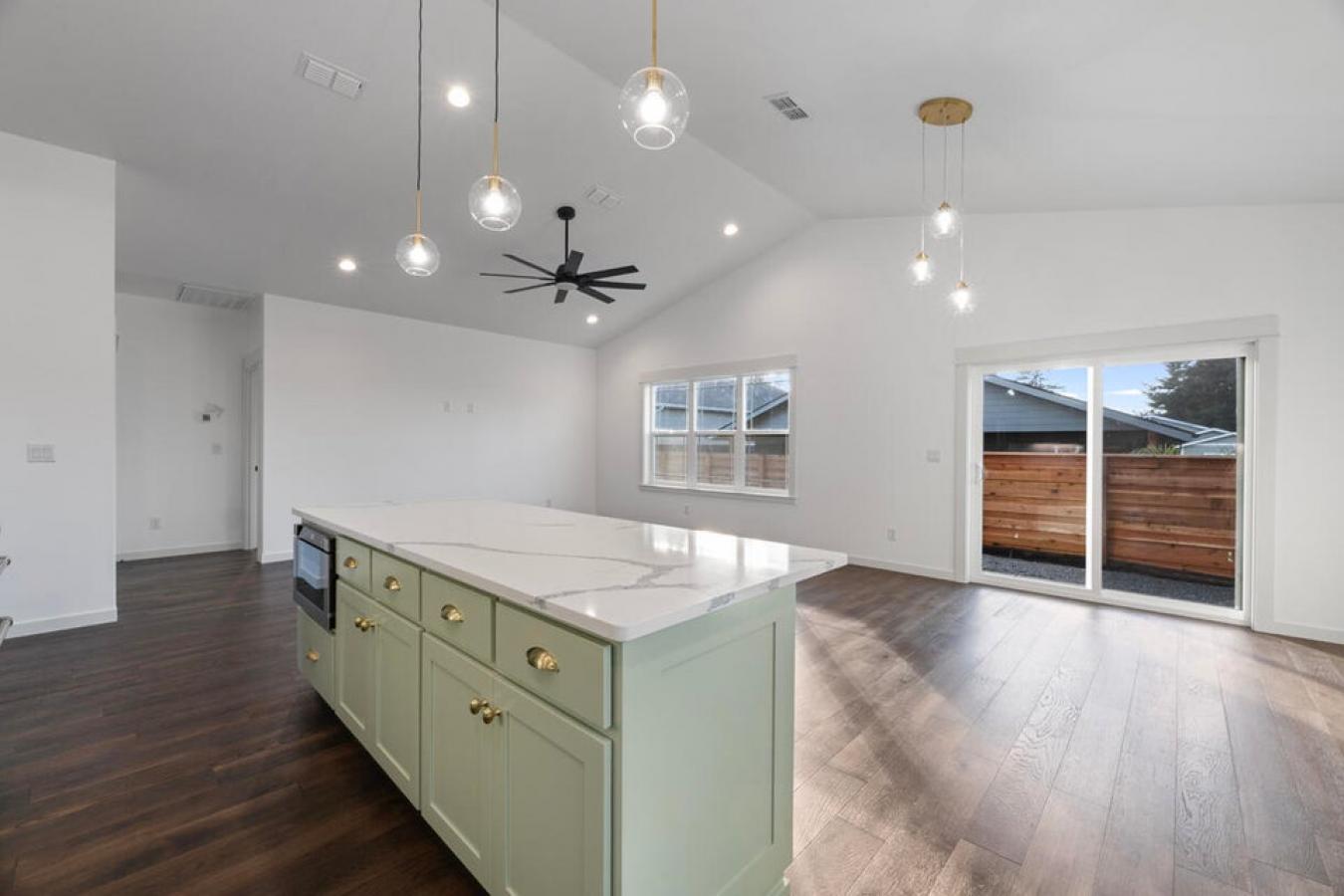 Brookings, Curry, 97415, United States, 3 Bedrooms Bedrooms, ,2 BathroomsBathrooms,Residential,For Sale,1996545