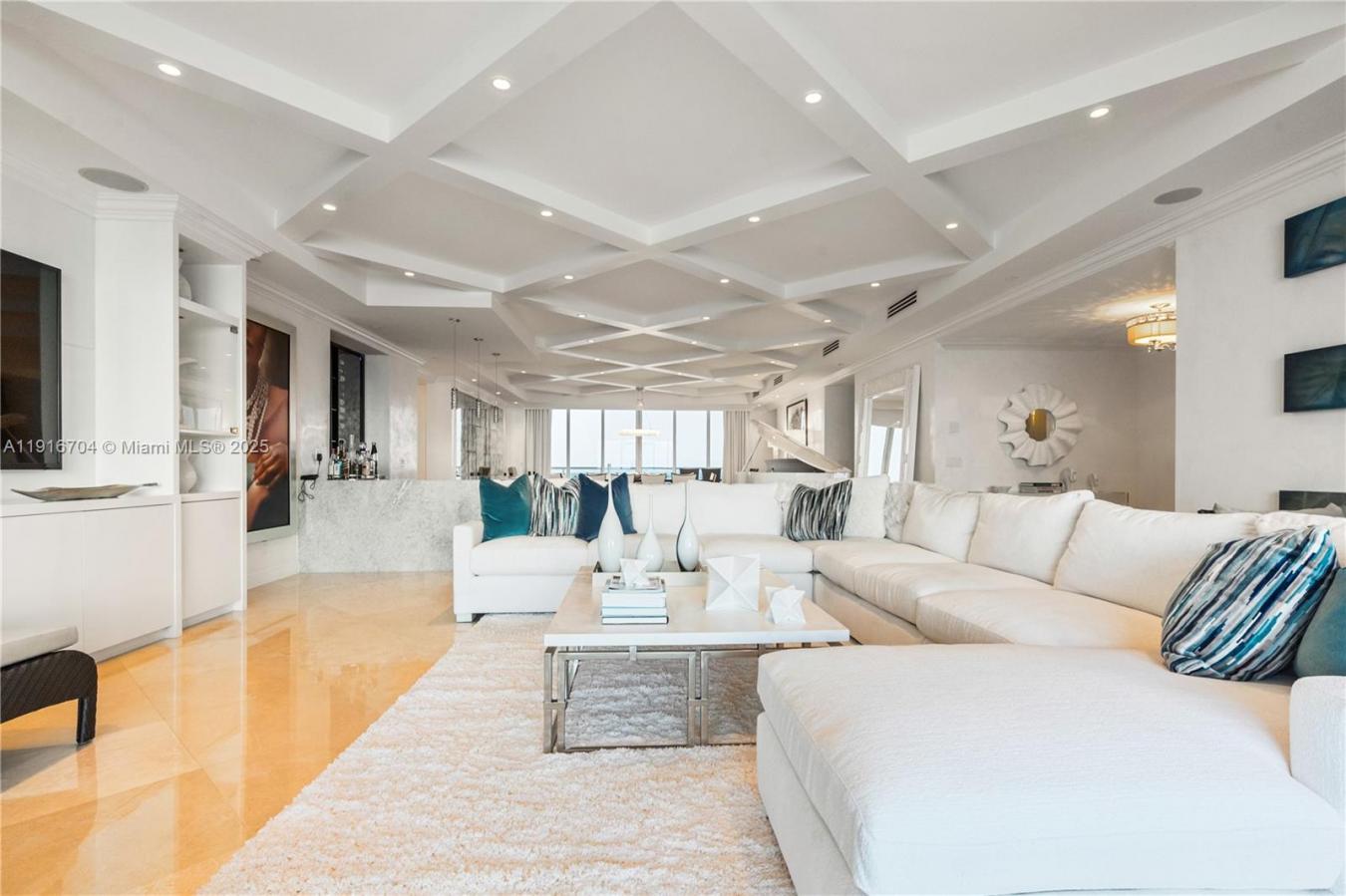 Fort Lauderdale, Broward County, 33305, United States, 3 Bedrooms Bedrooms, ,3 BathroomsBathrooms,Residential,For Sale,1996540