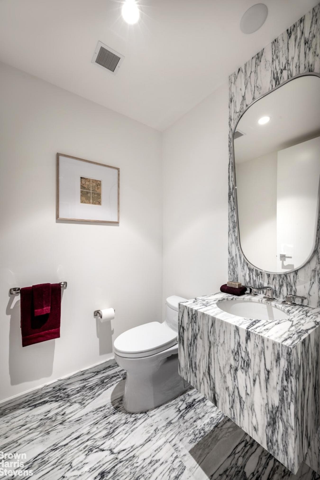 New York, New York, 10023, United States, 5 Bedrooms Bedrooms, ,5 BathroomsBathrooms,Residential,For Sale,1995505