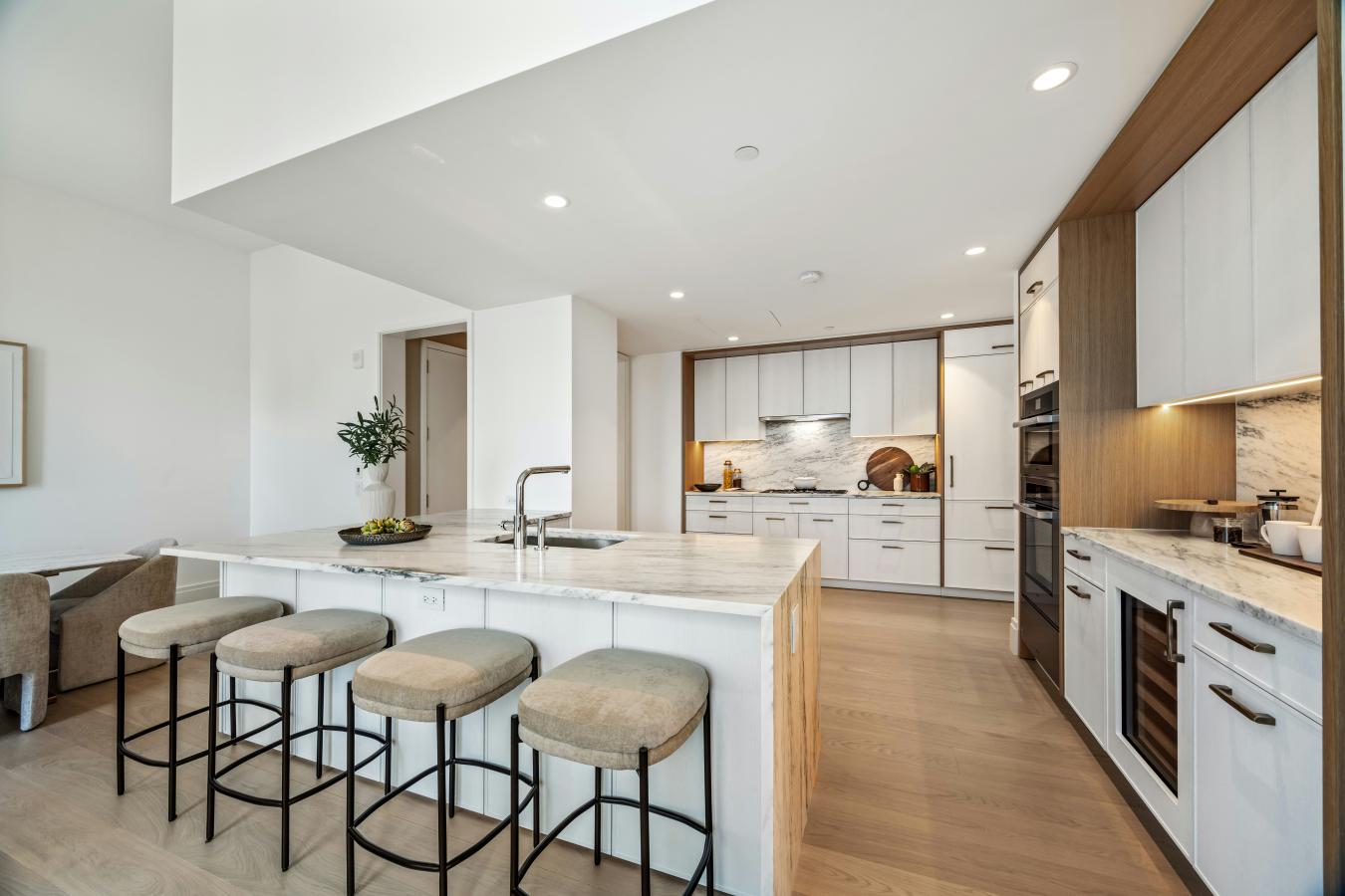 New York, New York, 10023, United States, 5 Bedrooms Bedrooms, ,5 BathroomsBathrooms,Residential,For Sale,1995505