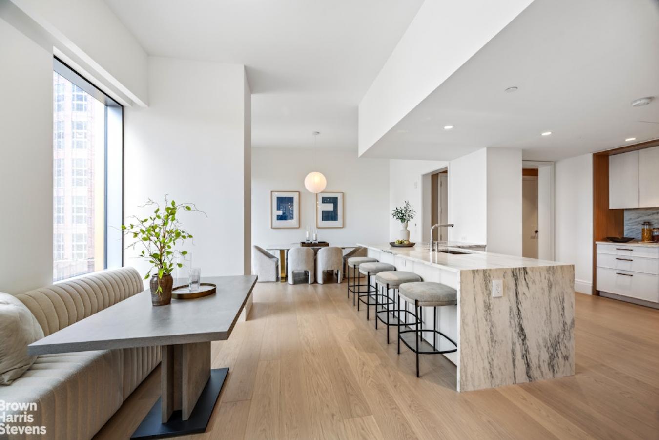 New York, New York, 10023, United States, 5 Bedrooms Bedrooms, ,5 BathroomsBathrooms,Residential,For Sale,1995505