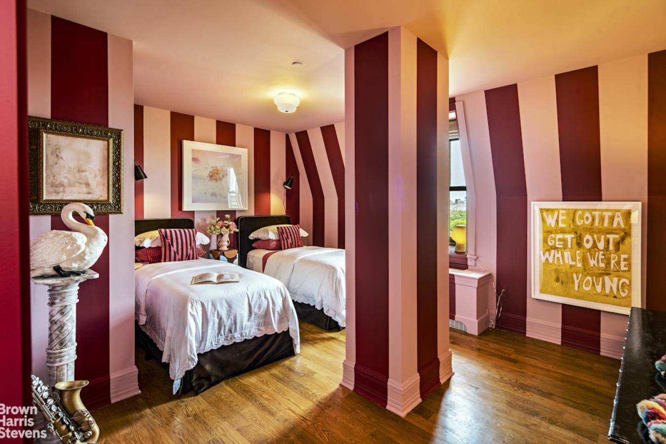 New York, New York, 10019, United States, 4 Bedrooms Bedrooms, ,4 BathroomsBathrooms,Residential,For Sale,1995502