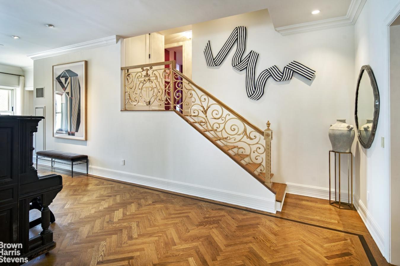 New York, New York, 10019, United States, 4 Bedrooms Bedrooms, ,4 BathroomsBathrooms,Residential,For Sale,1995502