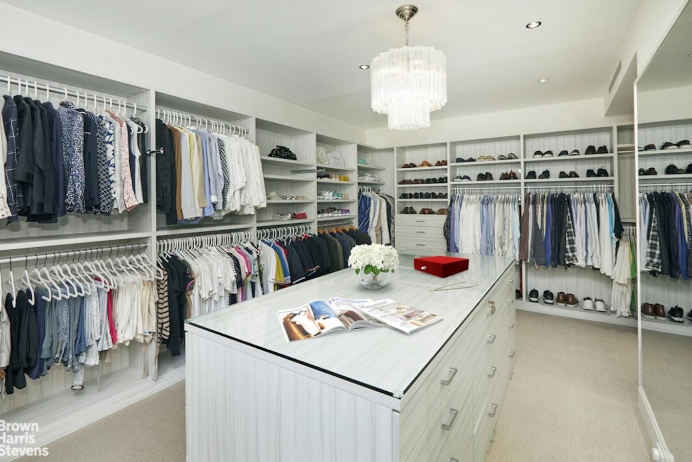 New York, New York, 10128, United States, 4 Bedrooms Bedrooms, ,3 BathroomsBathrooms,Residential,For Sale,1995501