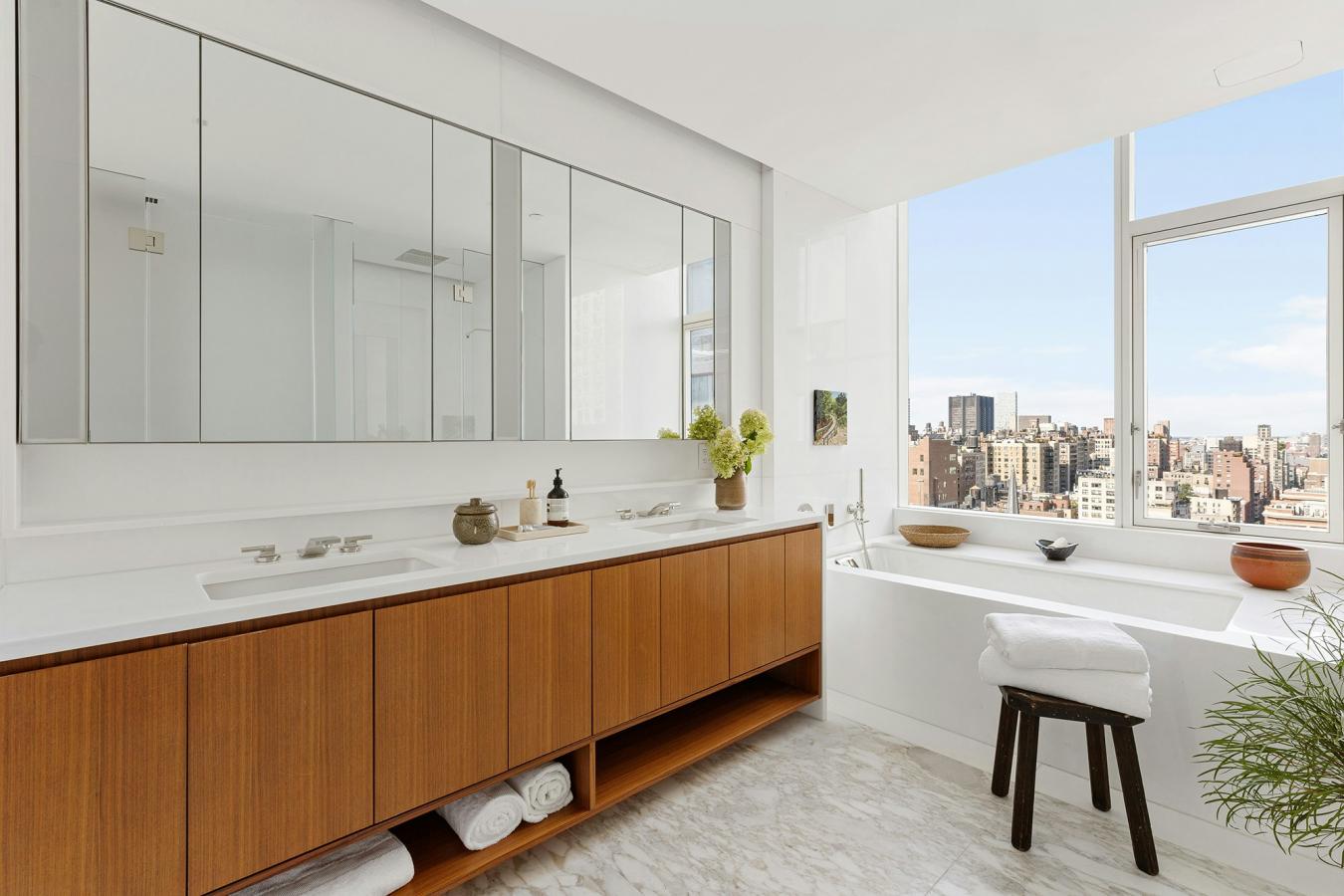 New York, New York, 10028, United States, 5 Bedrooms Bedrooms, ,5 BathroomsBathrooms,Residential,For Sale,1995499