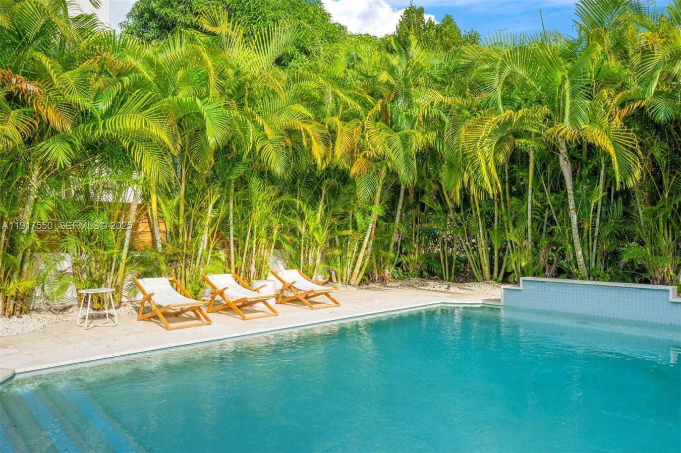 Miami Beach, Florida, 33140, United States, 4 Bedrooms Bedrooms, ,3 BathroomsBathrooms,Residential,For Sale,1997858