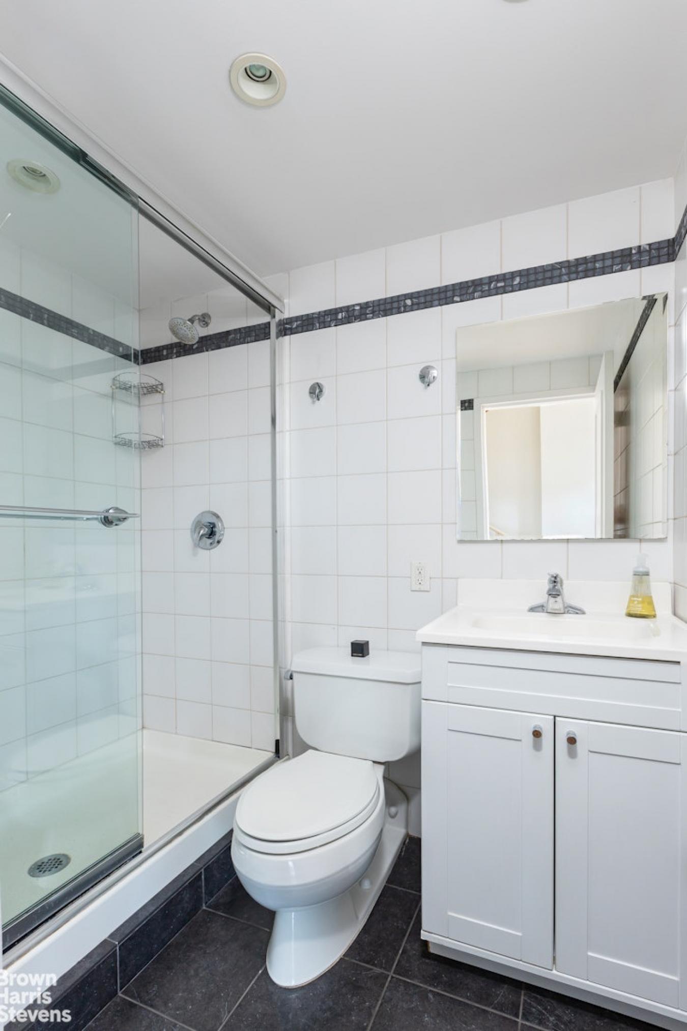 West Village, New York, 10014, United States, 2 Bedrooms Bedrooms, ,2 BathroomsBathrooms,Residential,For Sale,1995495