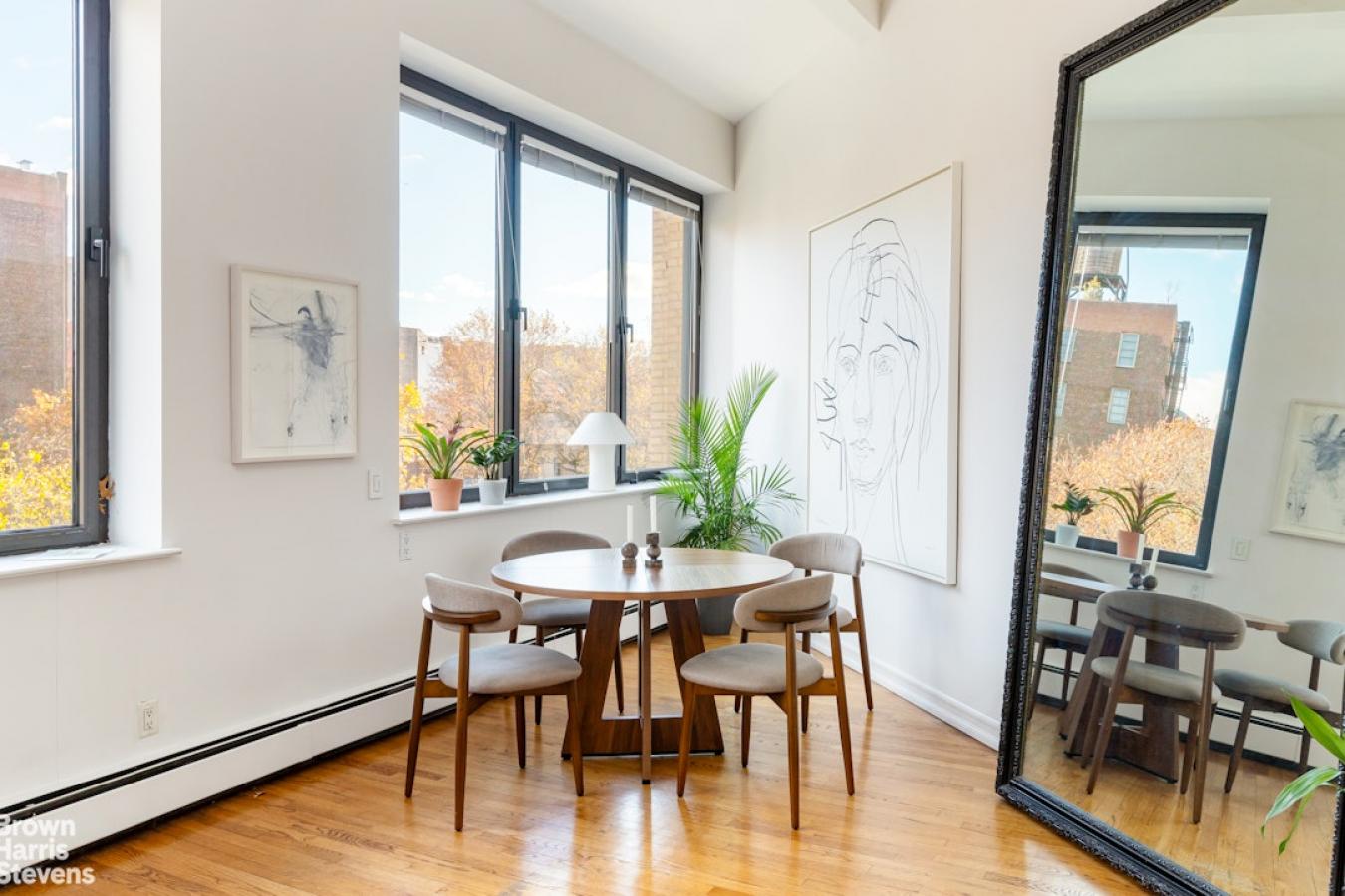 West Village, New York, 10014, United States, 2 Bedrooms Bedrooms, ,2 BathroomsBathrooms,Residential,For Sale,1995495