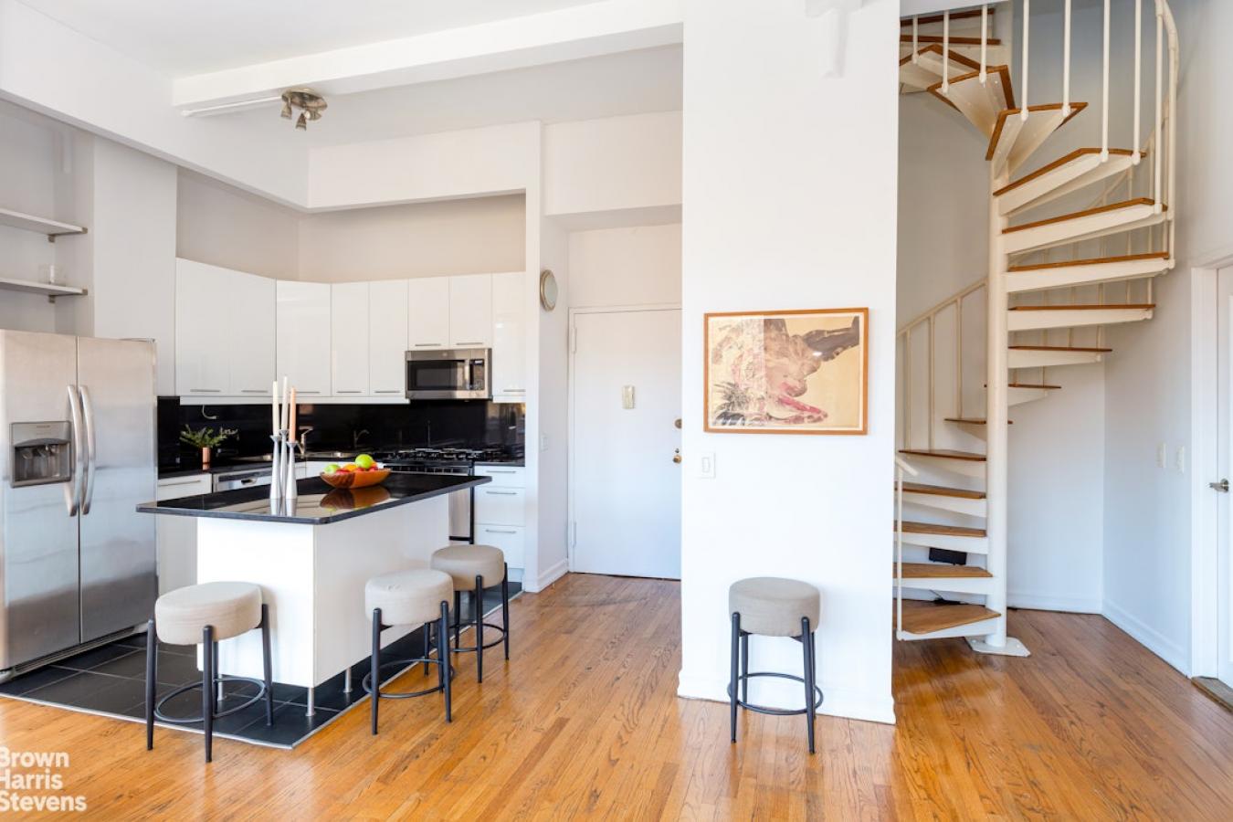 West Village, New York, 10014, United States, 2 Bedrooms Bedrooms, ,2 BathroomsBathrooms,Residential,For Sale,1995495