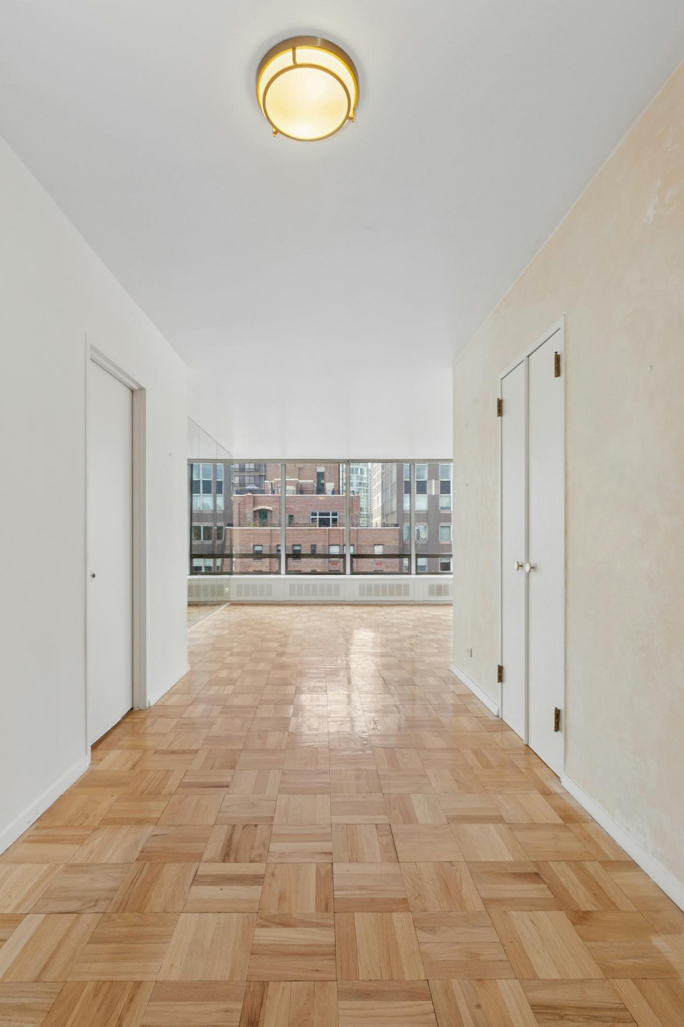 New York, New York, 10017, United States, 3 Bedrooms Bedrooms, ,3 BathroomsBathrooms,Residential,For Sale,1995494