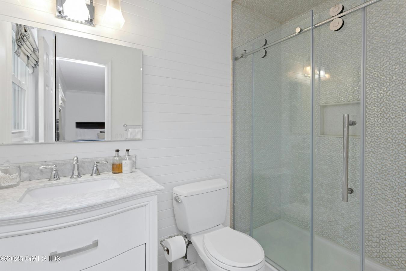 Greenwich, Connecticut, 06831, United States, 3 Bedrooms Bedrooms, ,2 BathroomsBathrooms,Residential,For Sale,2012433