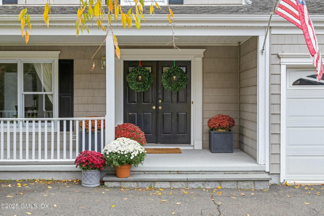 Greenwich, Connecticut, 06831, United States, 3 Bedrooms Bedrooms, ,2 BathroomsBathrooms,Residential,For Sale,2012433