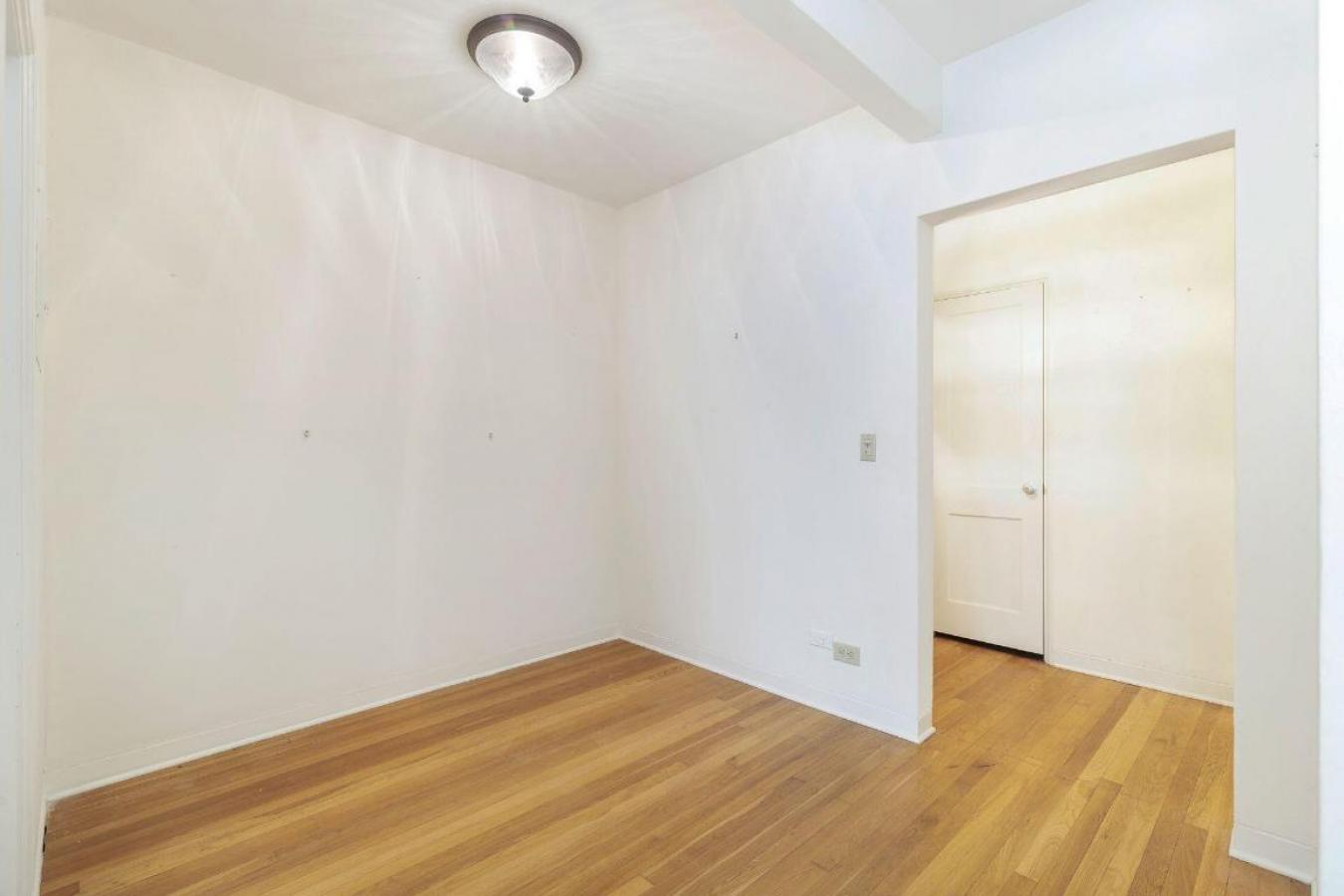 Palm Beach, Florida, 33480, United States, 2 Bedrooms Bedrooms, ,1 BathroomBathrooms,Residential,For Sale,1995489