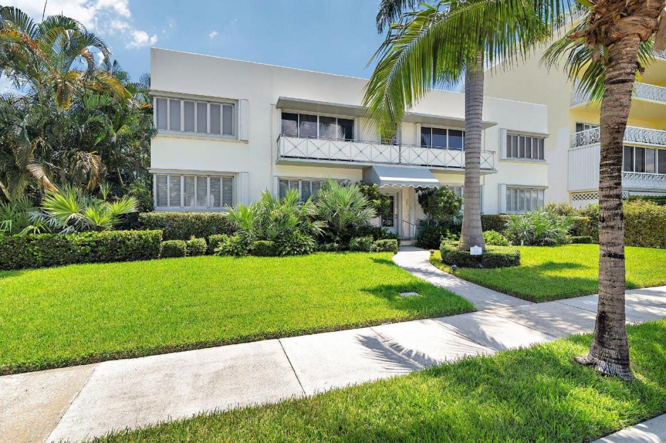 Palm Beach, Florida, 33480, United States, 2 Bedrooms Bedrooms, ,1 BathroomBathrooms,Residential,For Sale,1995489