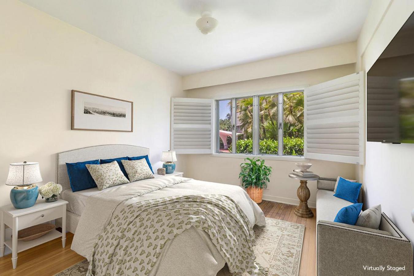 Palm Beach, Florida, 33480, United States, 2 Bedrooms Bedrooms, ,1 BathroomBathrooms,Residential,For Sale,1995489