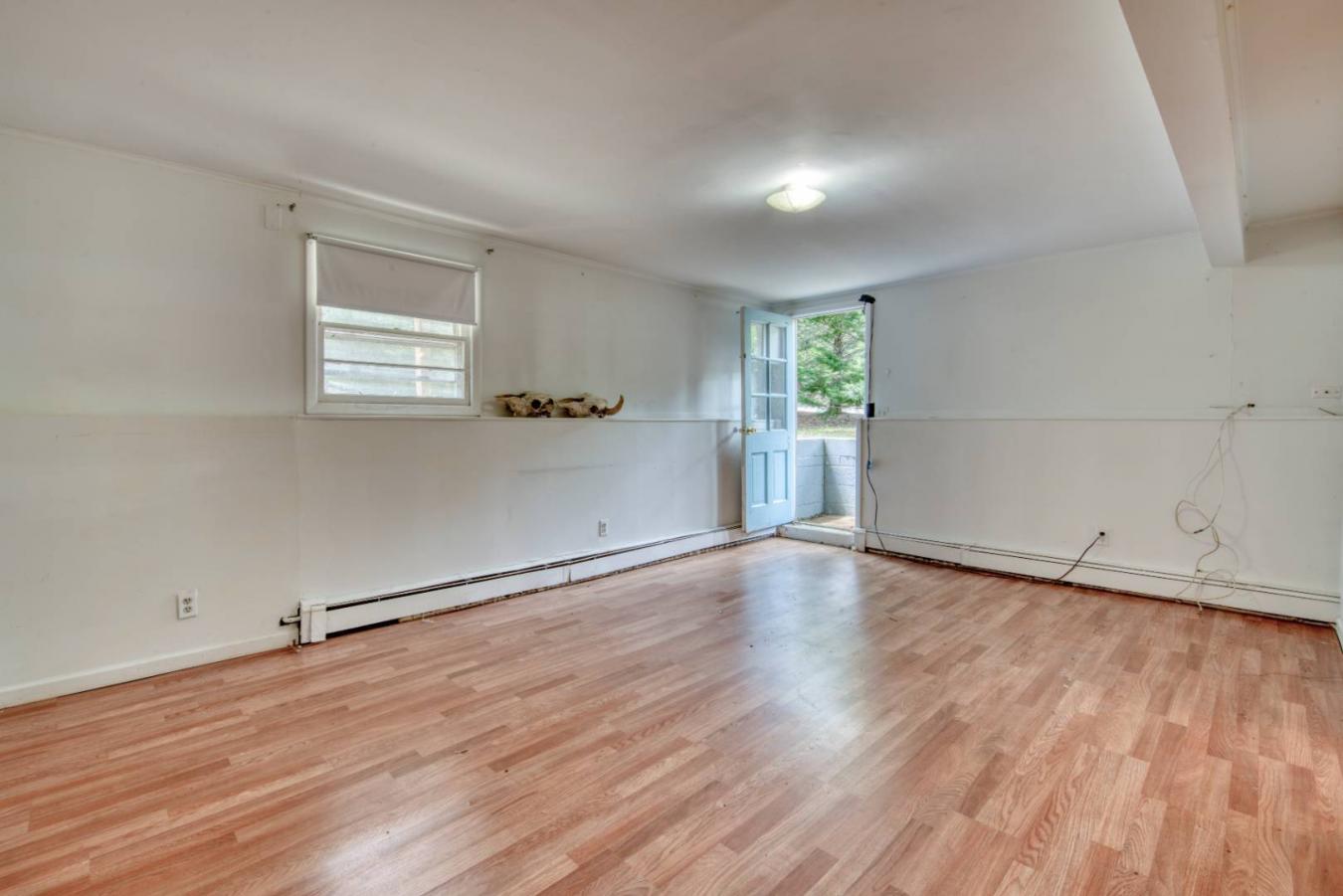 Village of Sag Harbor, New York, 11963, United States, 4 Bedrooms Bedrooms, ,2 BathroomsBathrooms,Residential,For Sale,1995488