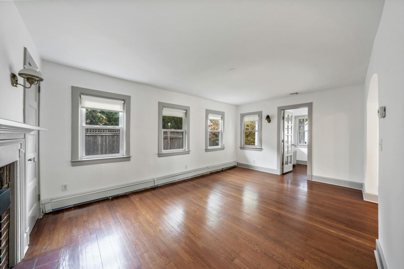 Bronxville, New York, 10708, United States, 3 Bedrooms Bedrooms, ,2 BathroomsBathrooms,Residential,For Sale,1995487