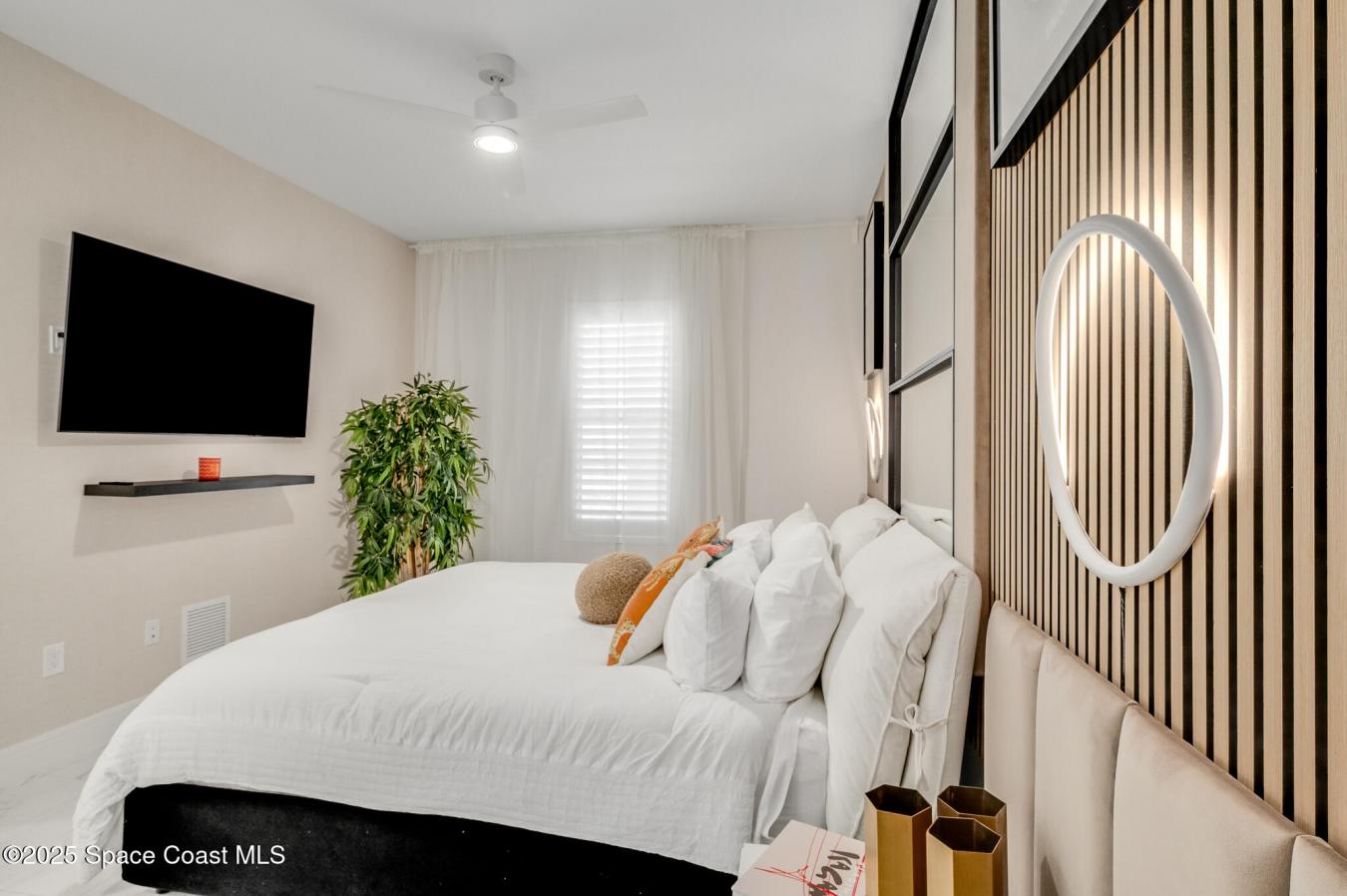 Welcome to one of Cocoa Beachs finest most recently built, State of th – image 7