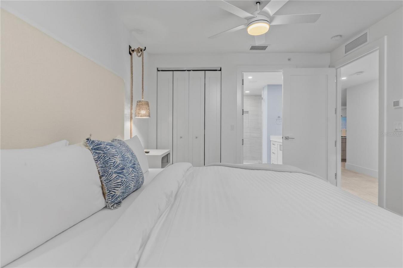 SARASOTA, Sarasota, 34242, United States, 2 Bedrooms Bedrooms, ,2 BathroomsBathrooms,Residential,For Sale,1996534