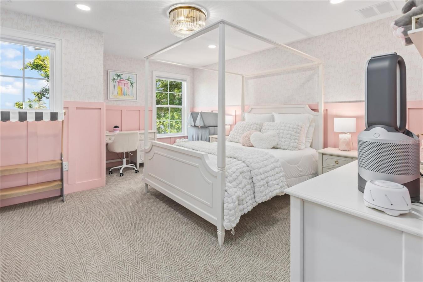 8008 MIDNIGHT PASS ROAD, SARASOTA, Sarasota, 34242, United States, 5 Bedrooms Bedrooms, ,5 BathroomsBathrooms,Residential,For Sale,8008 MIDNIGHT PASS ROAD,A4672889
