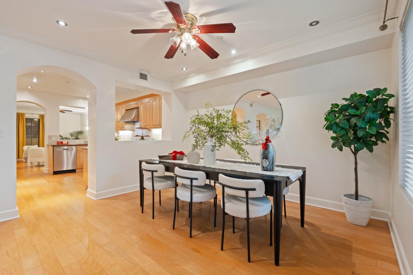 La Jolla, San Diego, 92037, United States, 3 Bedrooms Bedrooms, ,1 BathroomBathrooms,Residential,For Sale,1996530