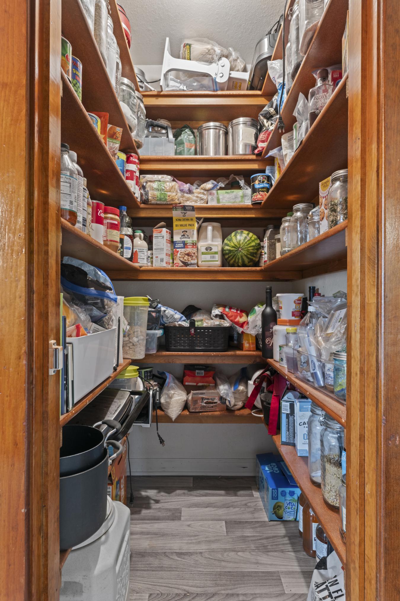 Merlin, Josephine, 97532, United States, 4 Bedrooms Bedrooms, ,3 BathroomsBathrooms,Residential,For Sale,1996531