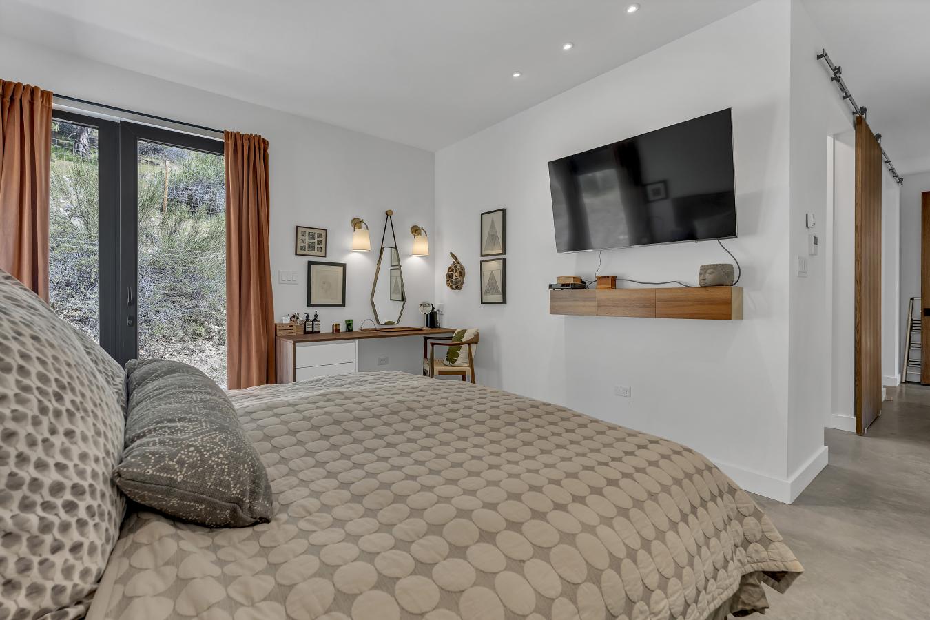 Oliver, BC, V0H 1T5, Canada, 3 Bedrooms Bedrooms, ,3 BathroomsBathrooms,Residential,For Sale,1996528