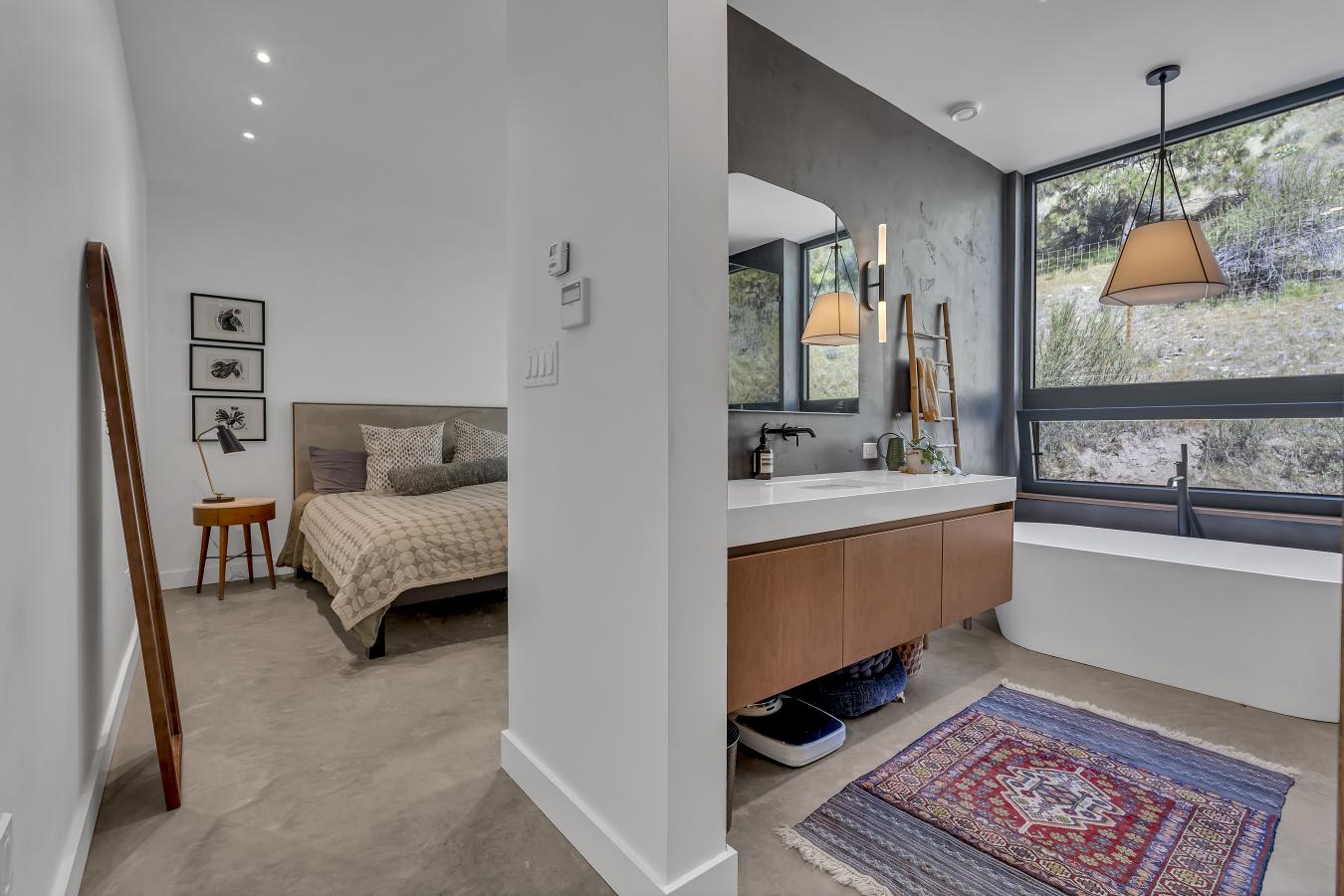 Oliver, BC, V0H 1T5, Canada, 3 Bedrooms Bedrooms, ,3 BathroomsBathrooms,Residential,For Sale,1996528