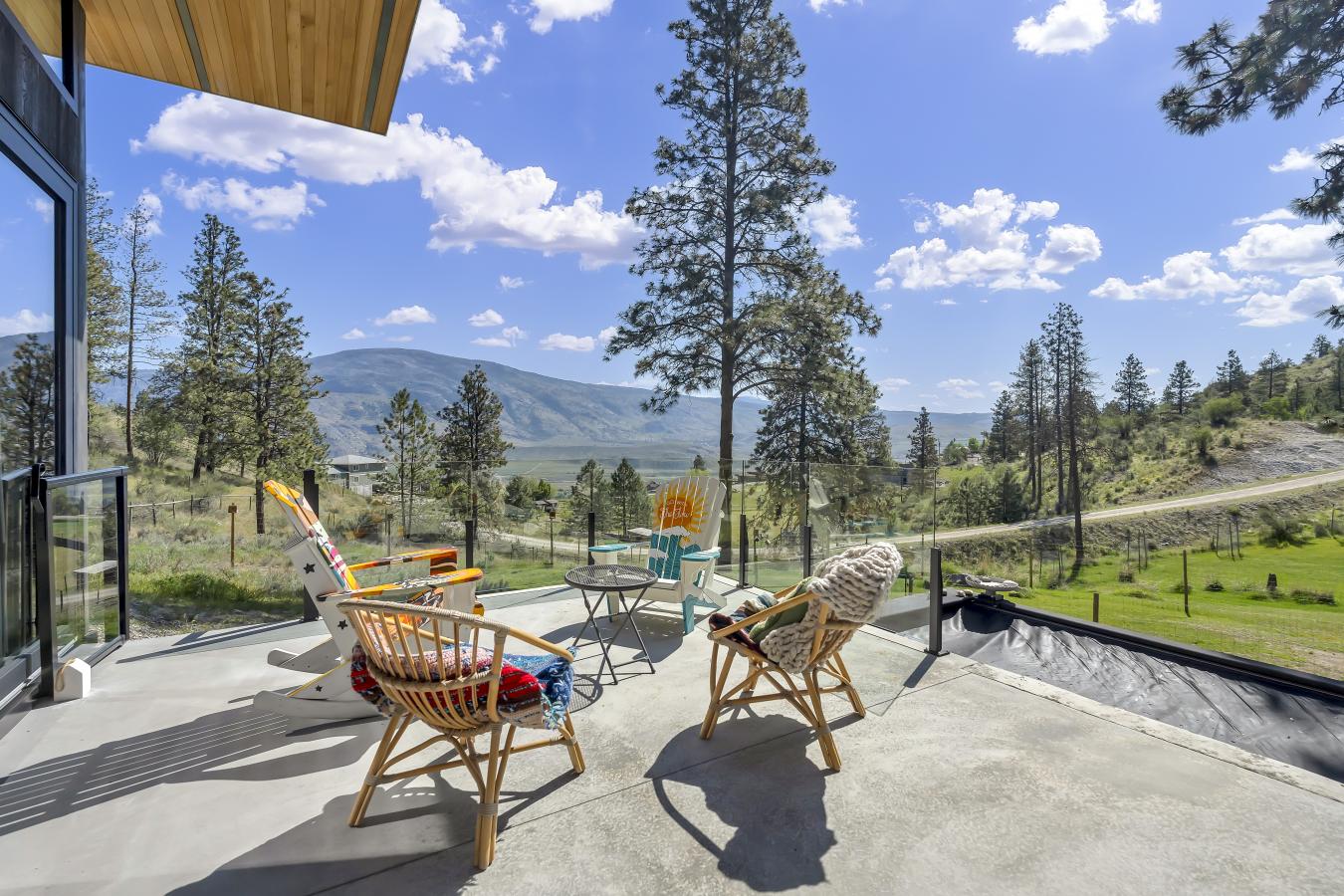 Oliver, BC, V0H 1T5, Canada, 3 Bedrooms Bedrooms, ,3 BathroomsBathrooms,Residential,For Sale,1996528